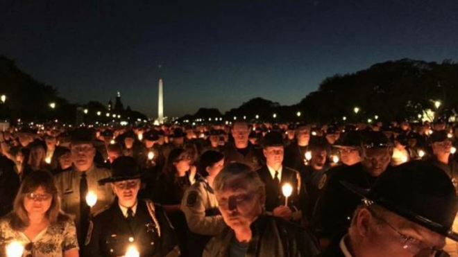 candle light at capital